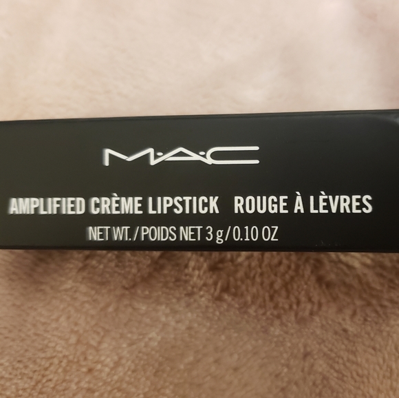 NIB Mac Lipstick 108 Dubonnet - Picture 3 of 4